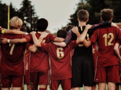 De 5 spelers die de meeste voetbalshirts verkochten in 2021